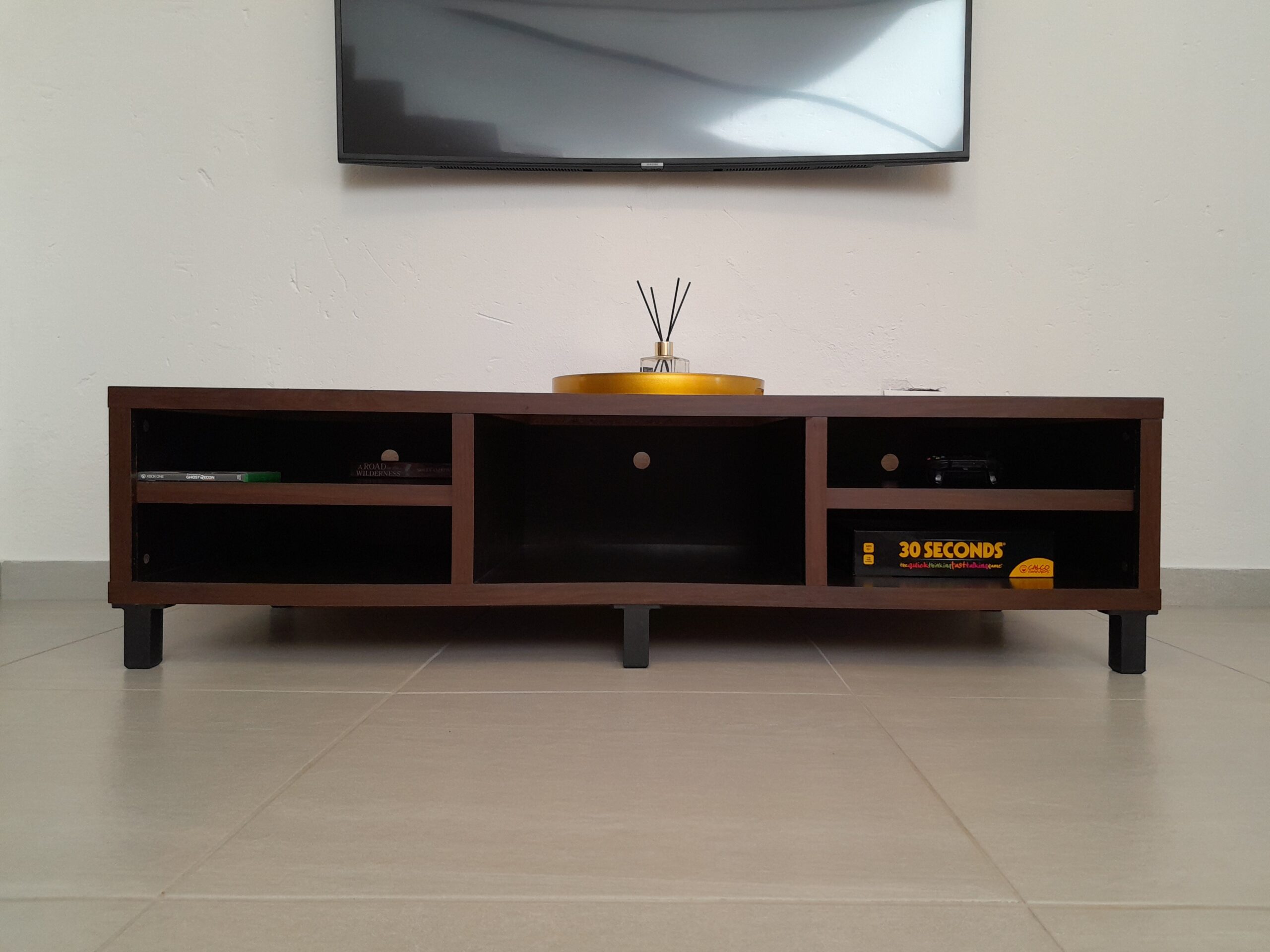 Lima TV Stand