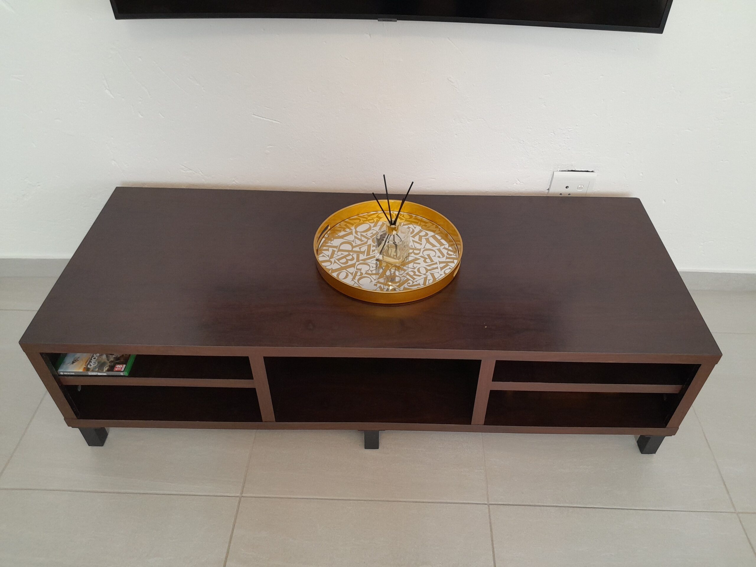 Lima TV Stand
