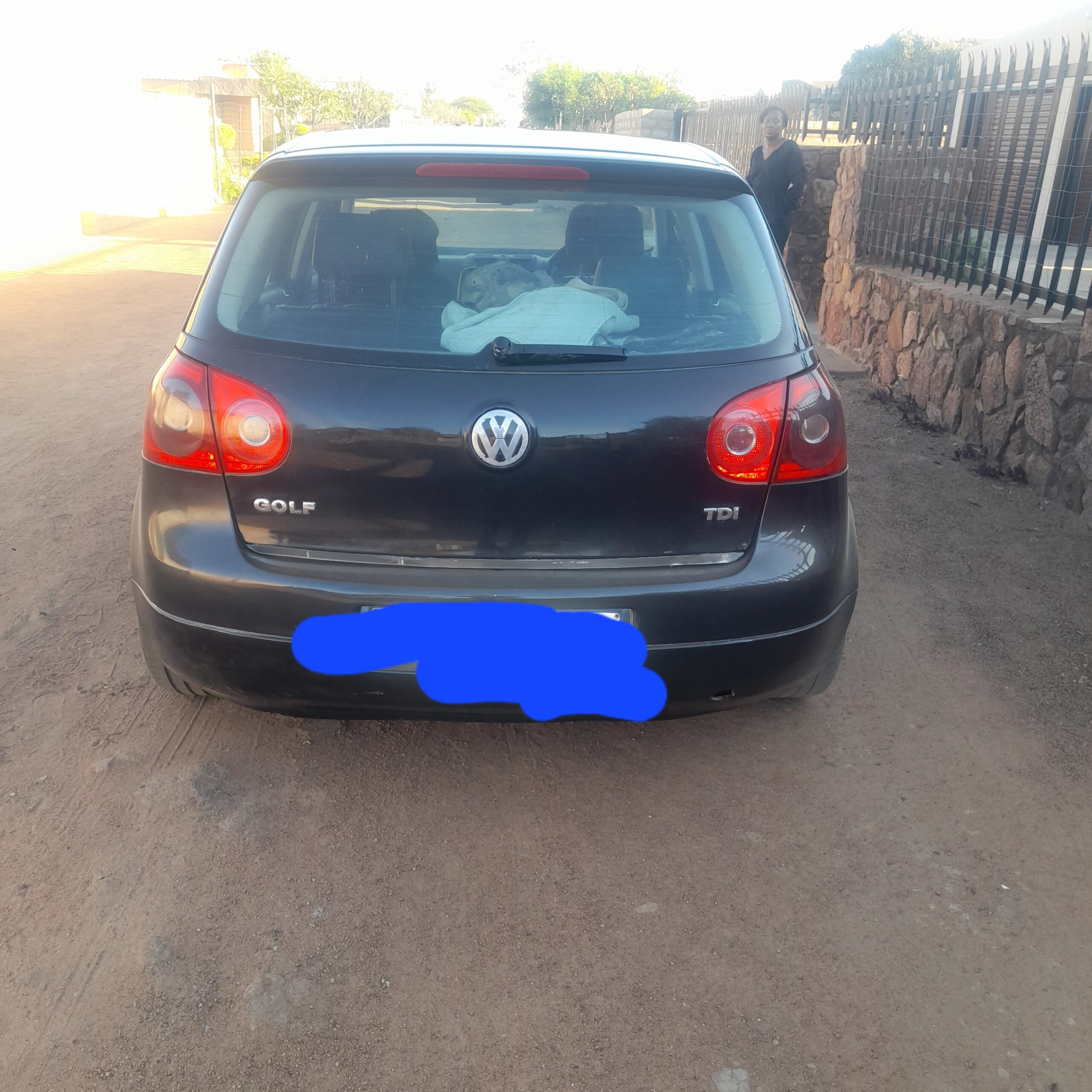 Golf 5 1.9lit for sale